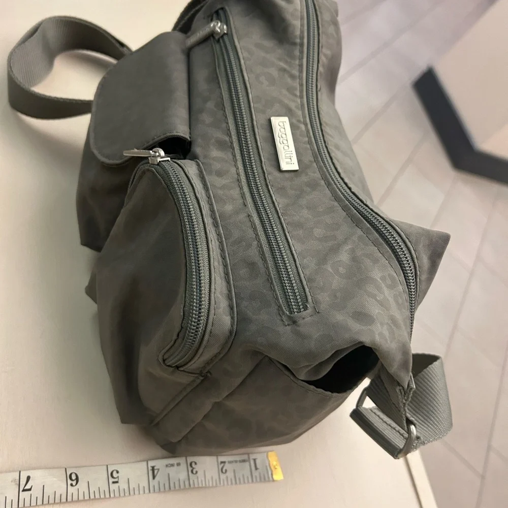 Baggallini Charcoal Messenger Bag Preowned very light wear